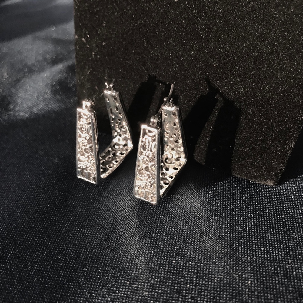 Lia Sophia earrings